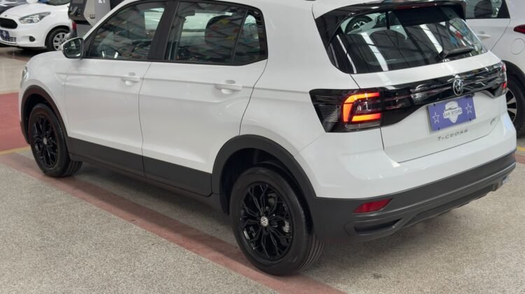 VOLKSWAGEN T-CROSS 1.0 200 TSI TOTAL FLEX SENSE AUTOMÁTICO