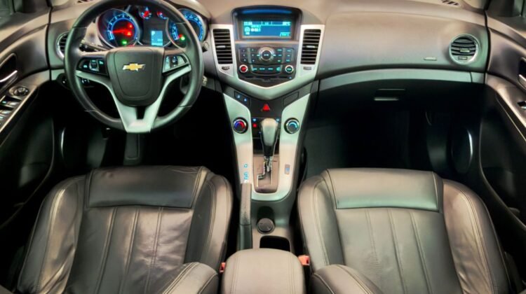 CHEVROLET CRUZE 1.8 LT 16V FLEX 4P AUTOMÁTICO