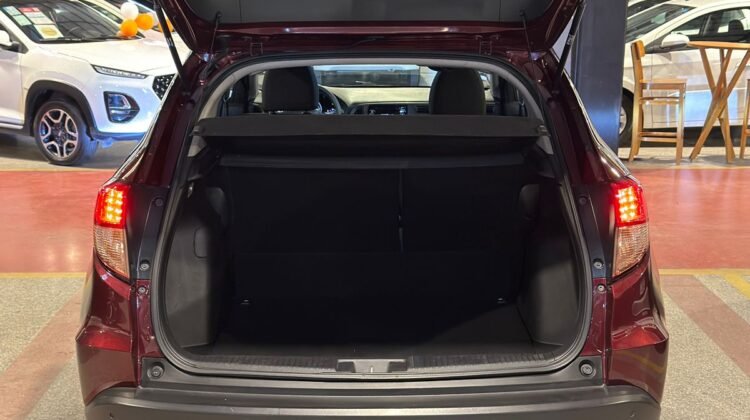 HONDA HR-V 1.8 16V FLEX LX 4P MANUAL