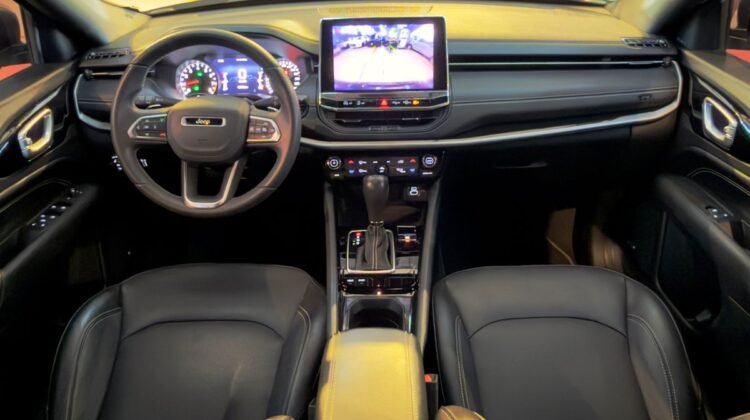 JEEP COMPASS 1.3 T270 TURBO FLEX LONGITUDE AT6