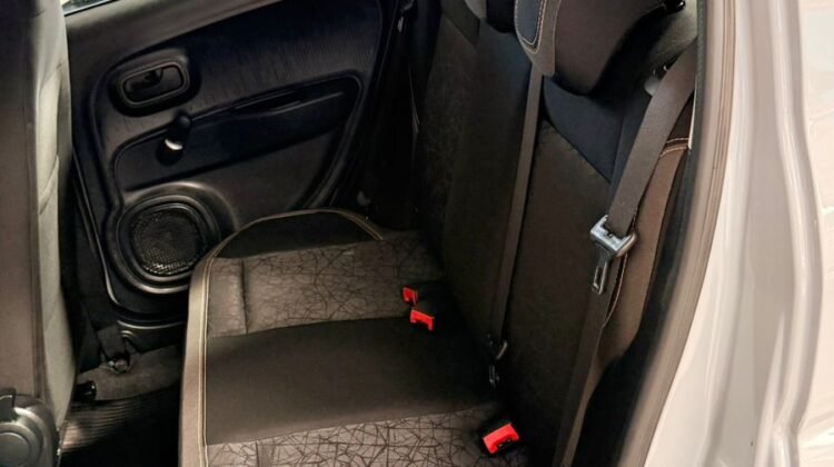 FIAT MOBI 1.0 EVO FLEX TREKKING MANUAL