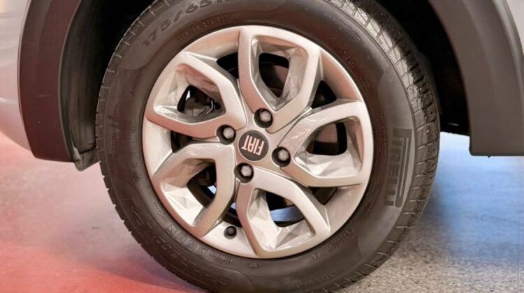 FIAT MOBI 1.0 EVO FLEX TREKKING MANUAL