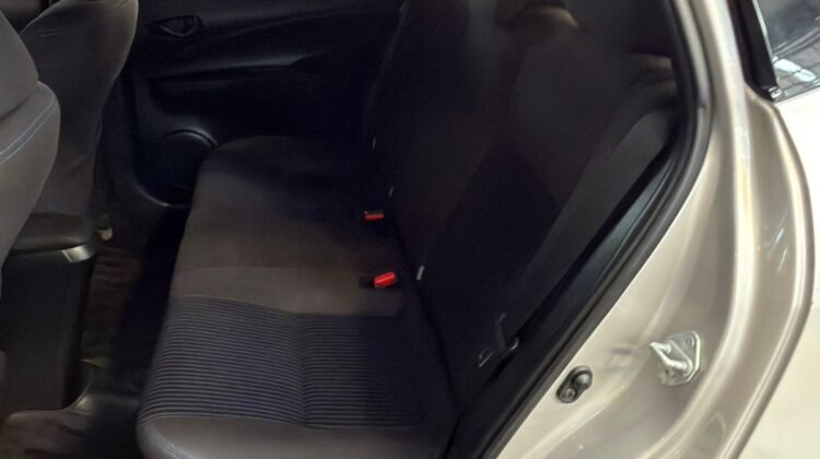 TOYOTA YARIS 1.3 16V FLEX XL LIVE MANUAL