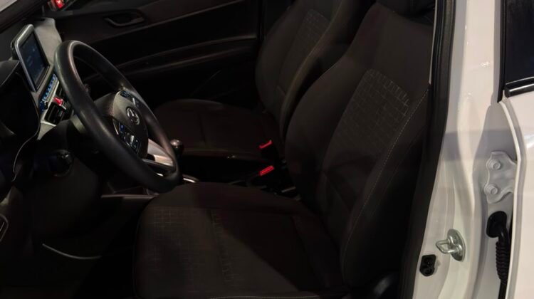 HYUNDAI HB20 1.0 12V FLEX COMFORT PLUS MANUAL
