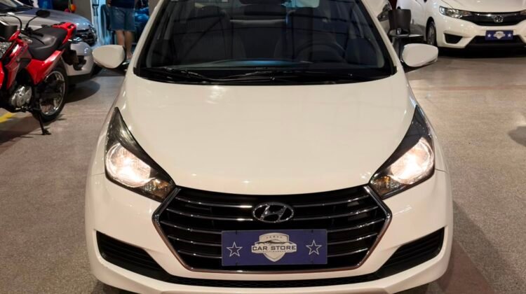 HYUNDAI HB20S 1.6 COMFORT PLUS 16V FLEX 4P AUTOMÁTICO