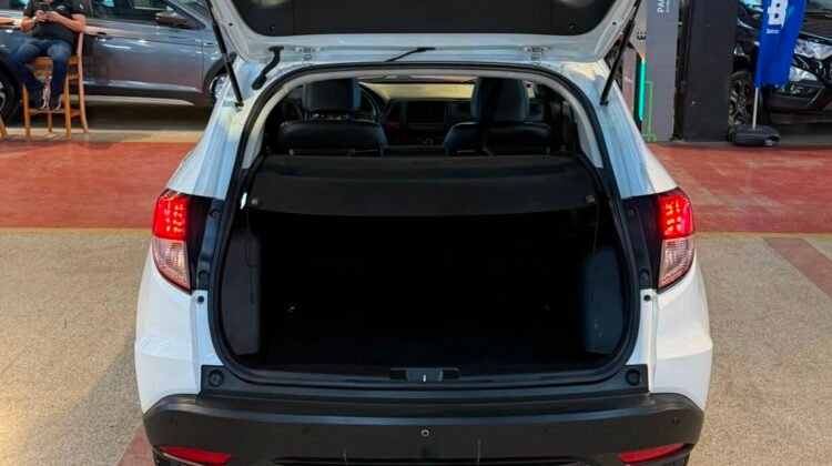 HONDA HR-V 1.8 16V FLEX LX 4P AUTOMÁTICO