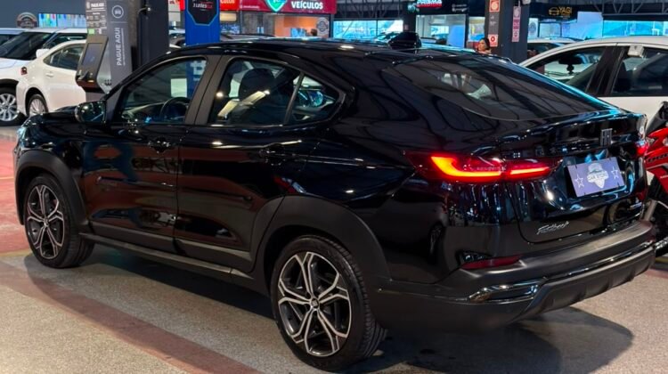 FIAT FASTBACK 1.0 TURBO 200 HYBRID IMPETUS CVT
