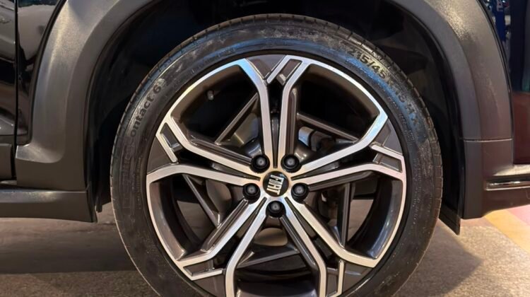 FIAT FASTBACK 1.0 TURBO 200 HYBRID IMPETUS CVT